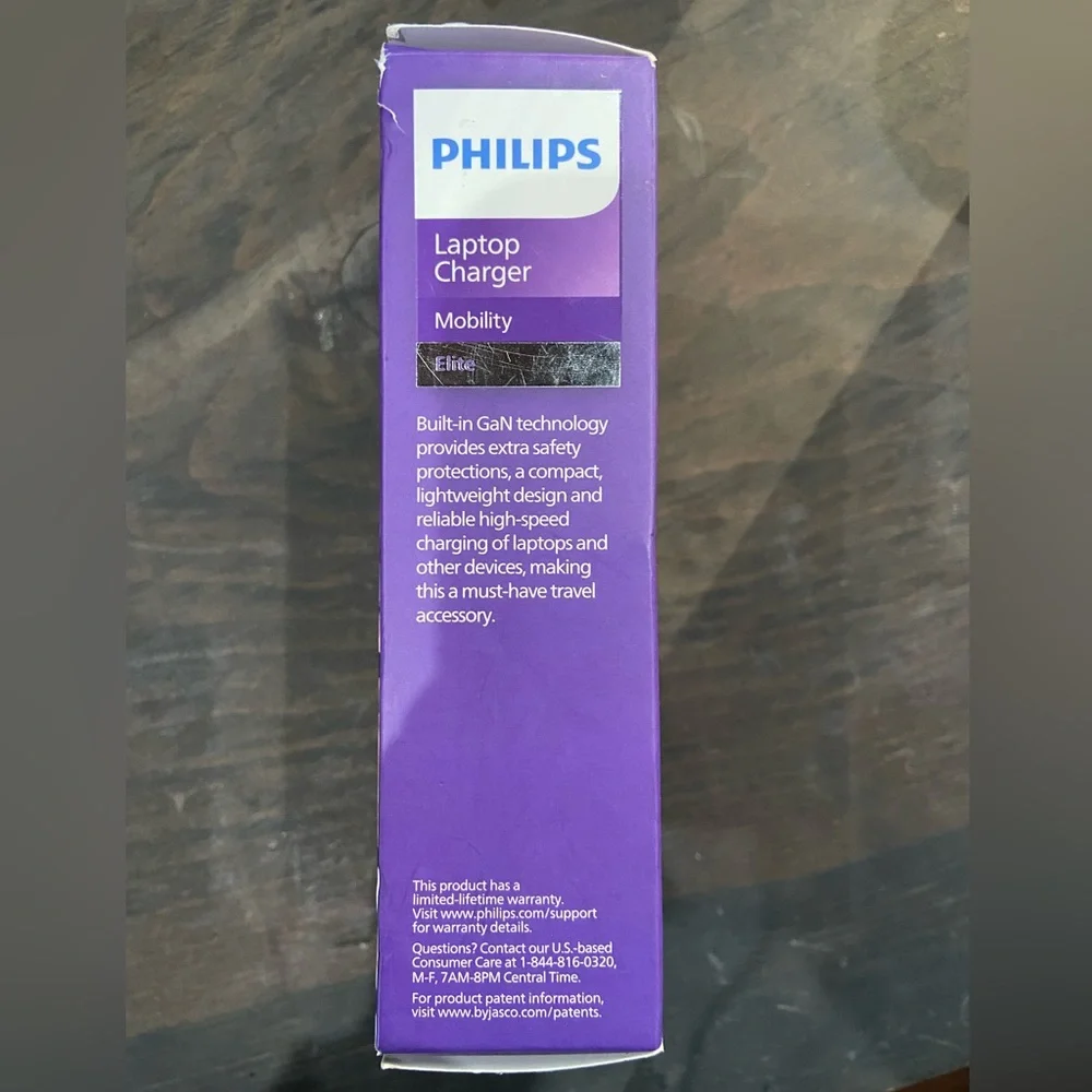 Philips White USB-C Wall Charger with GaN Technology